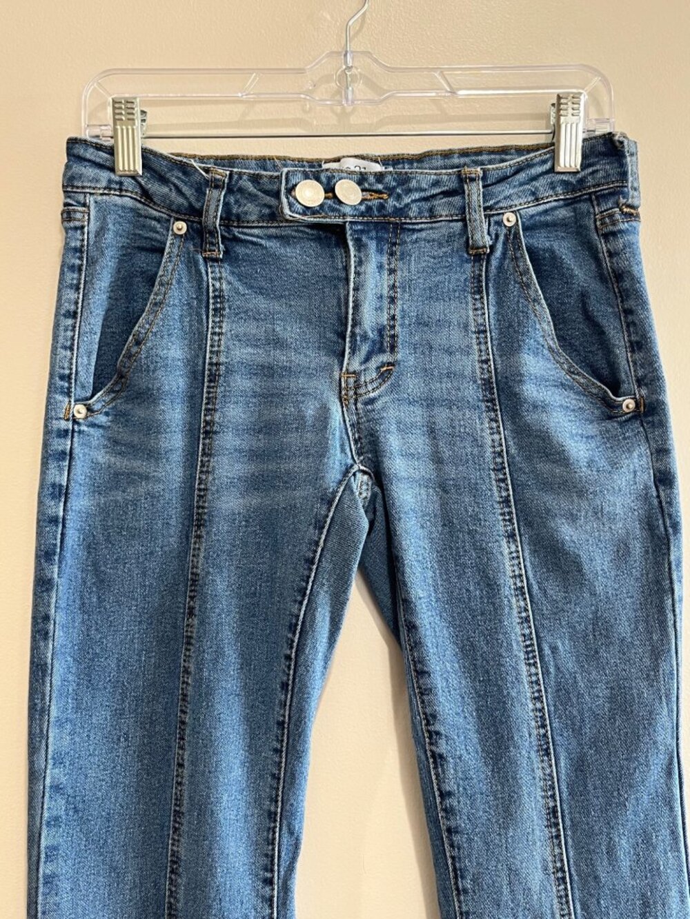 Rue 21 Y2K Pintuck Flare Jeans Womens 8 Low Rise Medium Wash Stretch - Picture 2 of 9